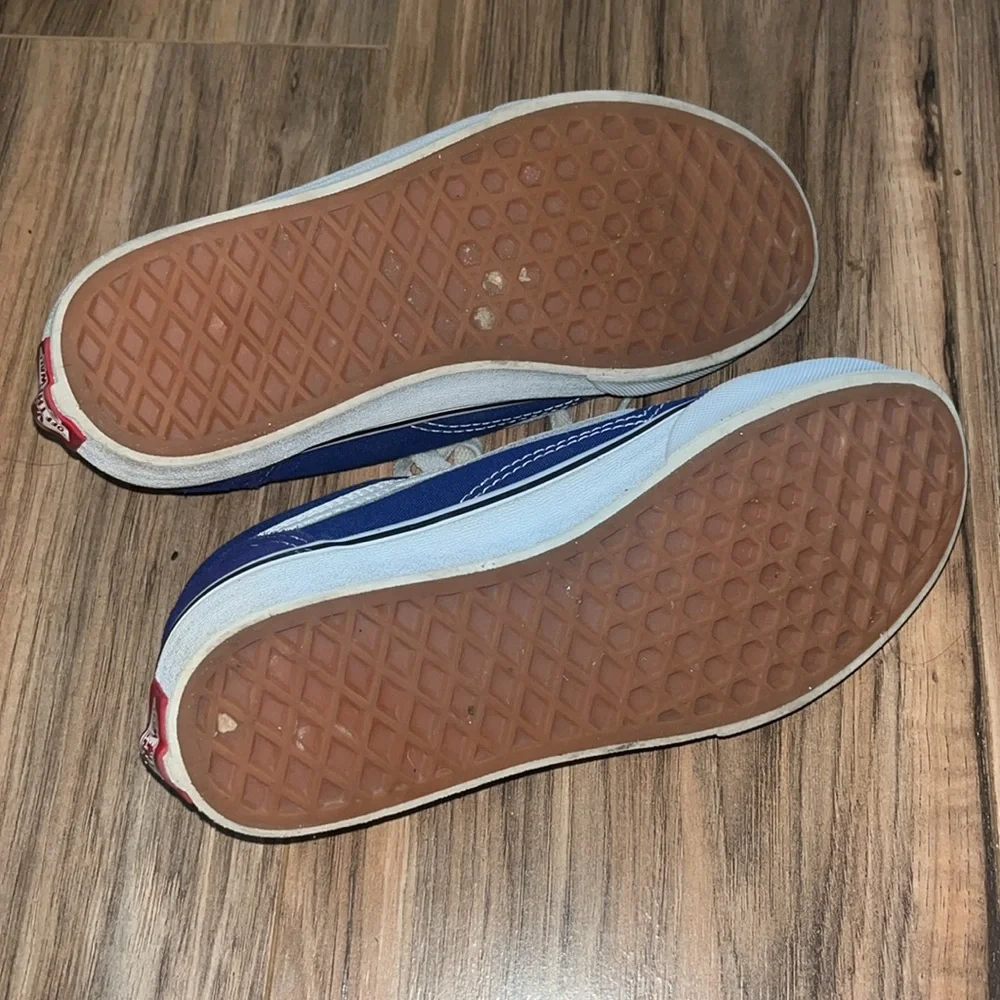 Kids Vans - Picture 3 of 4